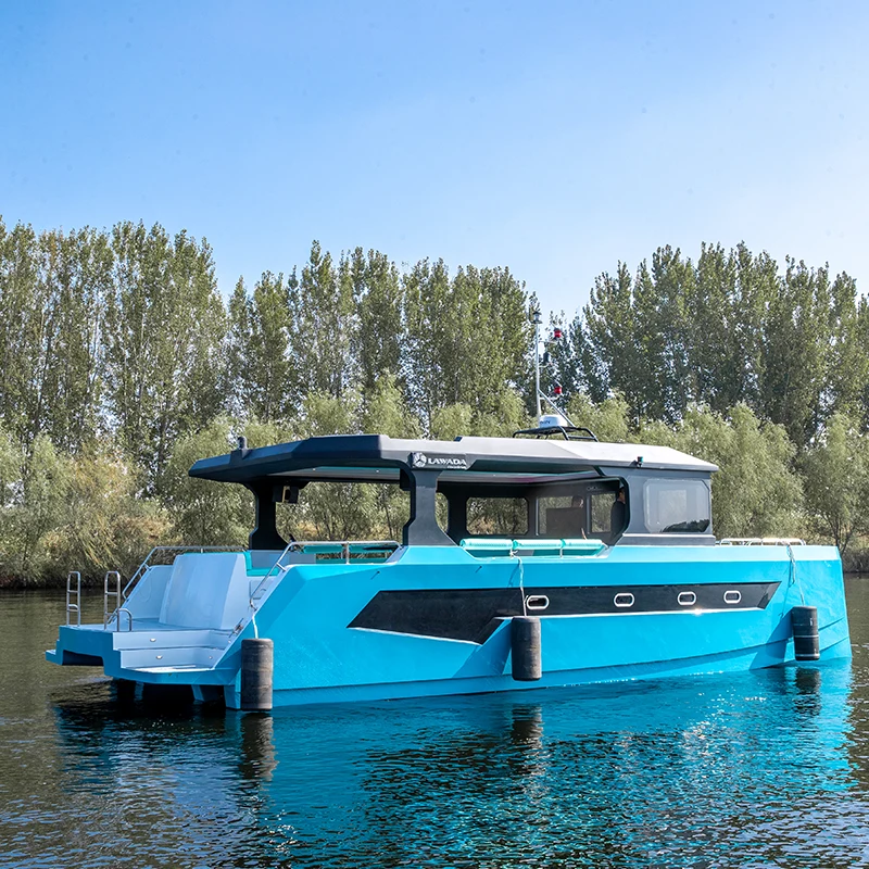 13,6 triệu catamaran bên sang trọng