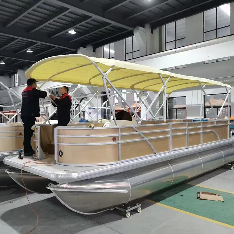 Thuyền Pontoon giải trí
